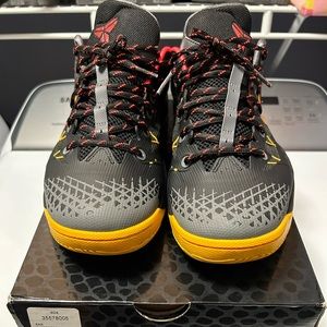 Nike Zoom Kobe Venomenon 4 men’s size 11.5